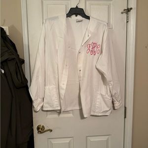 Women’s size xl lab coat